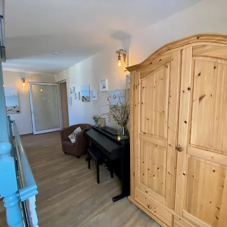 Von Jutrzenka 酒店 *