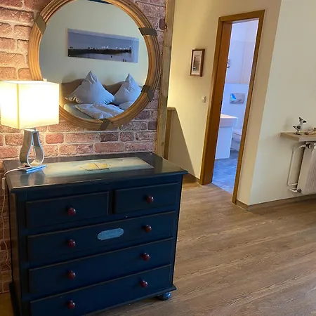 酒店 Von Jutrzenka *