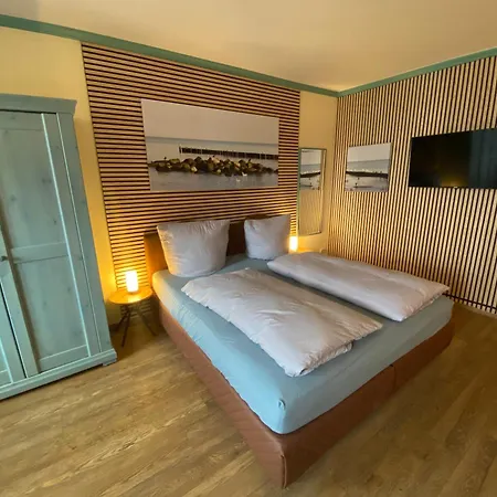 Von Jutrzenka Hotel